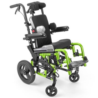 Modułowy wózek manualny dla dziecka z zieloną ramą — model Little Wave Arc