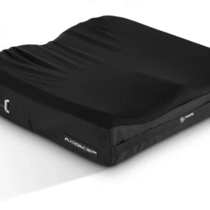 Czarna, profilowana poduszka siedziska z centralnym wgłębieniem, elastycznym pokrowcem, bocznym uchwytem i naszywką "Axiom SP" na białym tle.