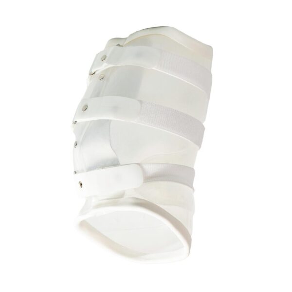 Biały, sztywny ortopedyczny gorset lędźwiowo-krzyżowy z tworzywowej skorupy i kilkoma szerokimi paskami zapinanymi na rzepy, na białym tle.