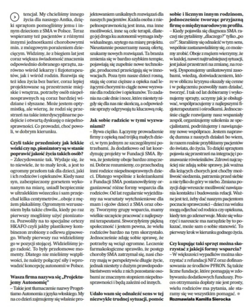 Strona z gazety zawierająca trzy wąskie kolumny drobnego polskiego tekstu z pogrubionymi nagłówkami i wyraźnymi akapitami.